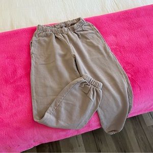 Brandy Melville Rosa Sweatpants